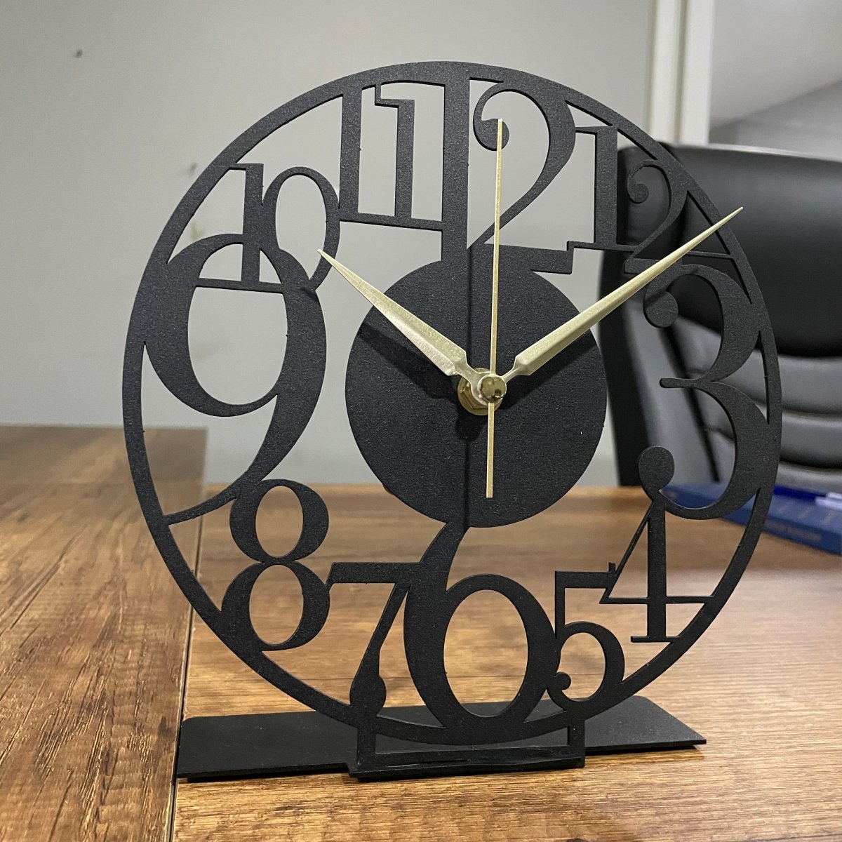 Bold Numeral Tabletop Clock With Modern Design - Image 3