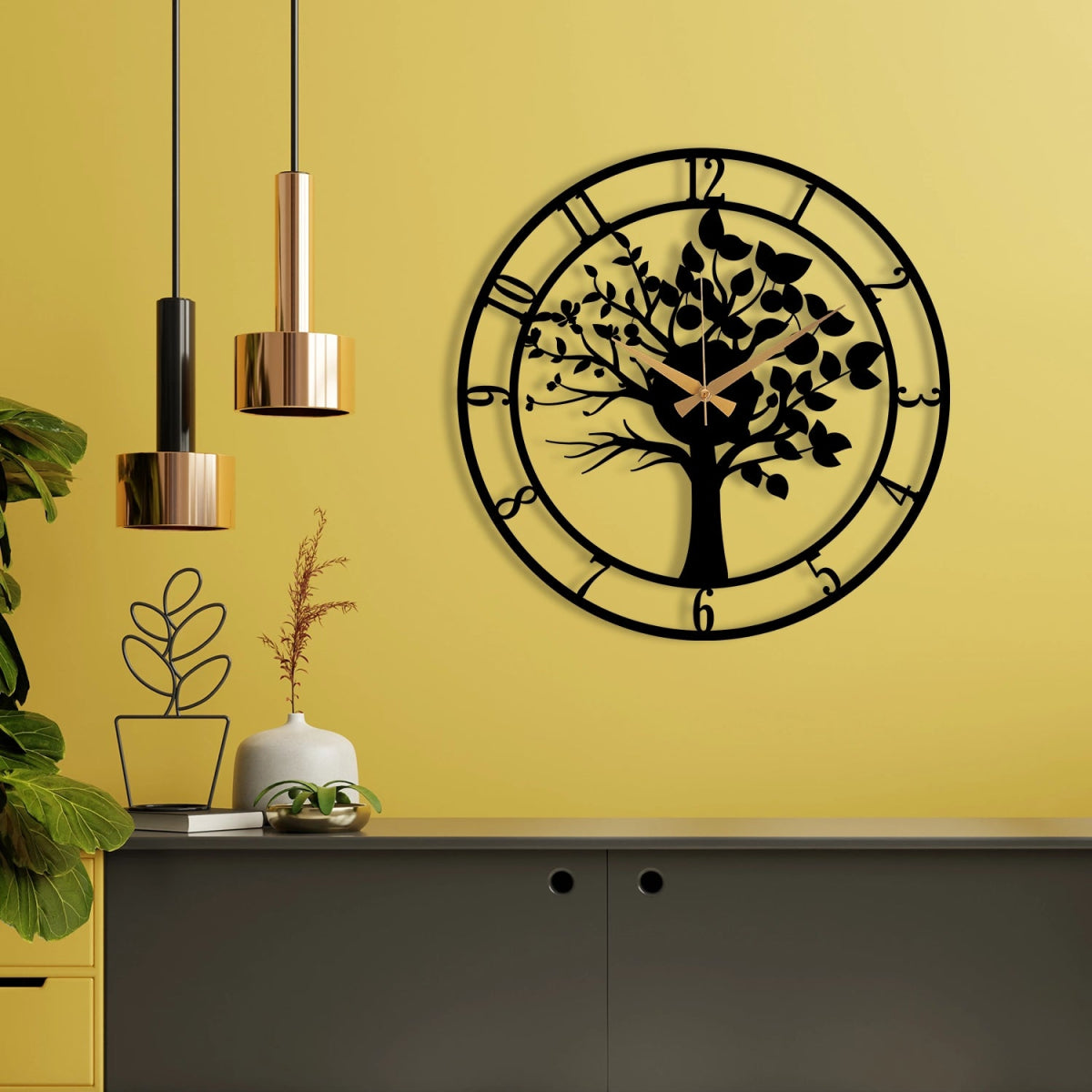 METAL WALL CLOCK WITH TREE DETAIL - Image 5